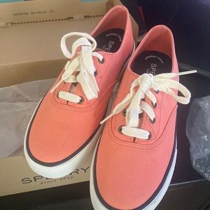 SPERRY pier edge seasonal coral shoes memory foam US 6 M UK 3.5M NWOT/never worn